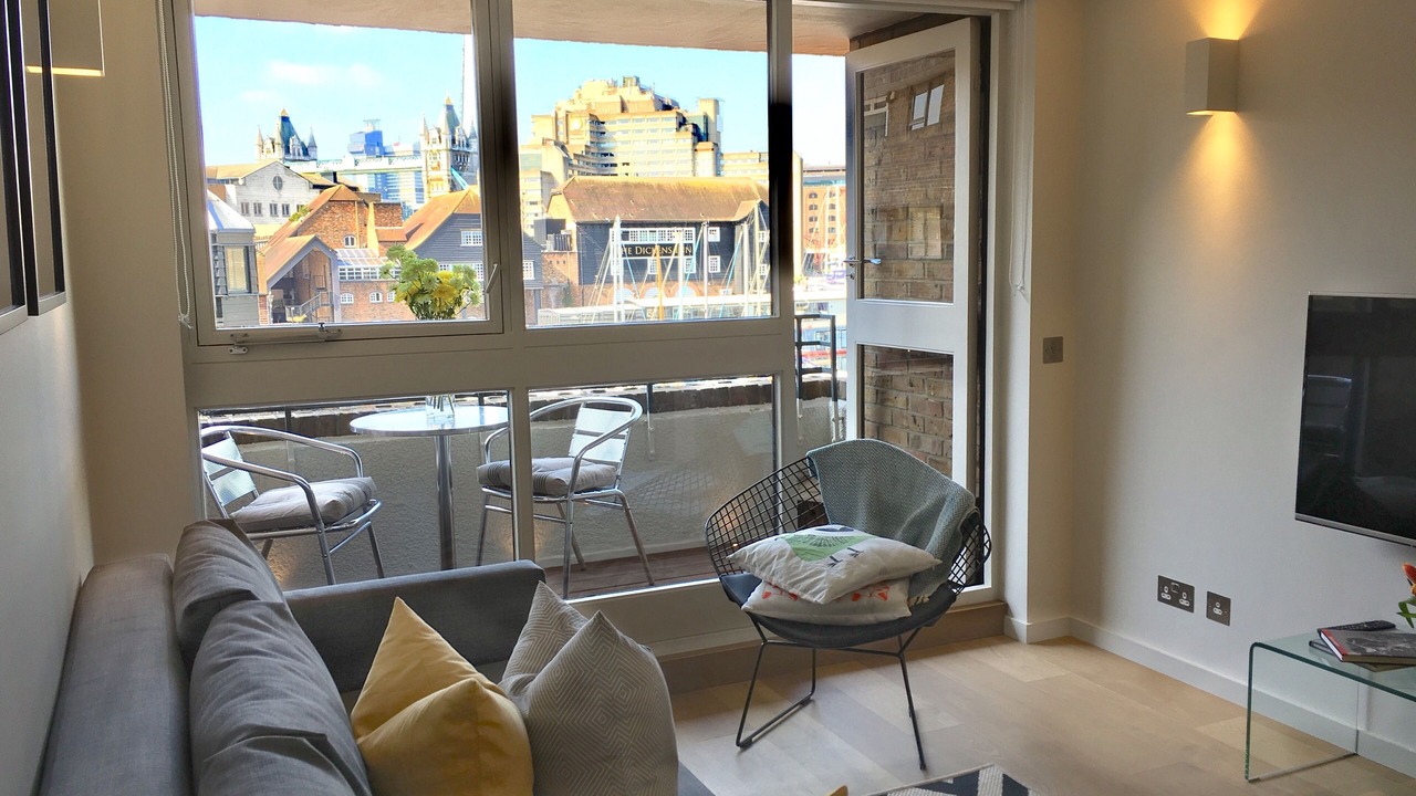 Photo of Livingroom in Tower Hill