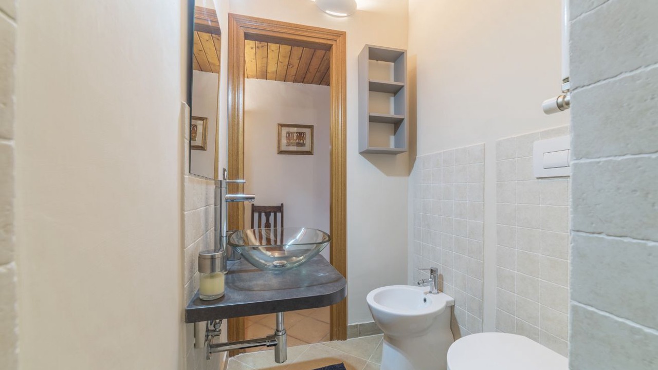 Photo of Bathroom in Rione XVI Ludovisi