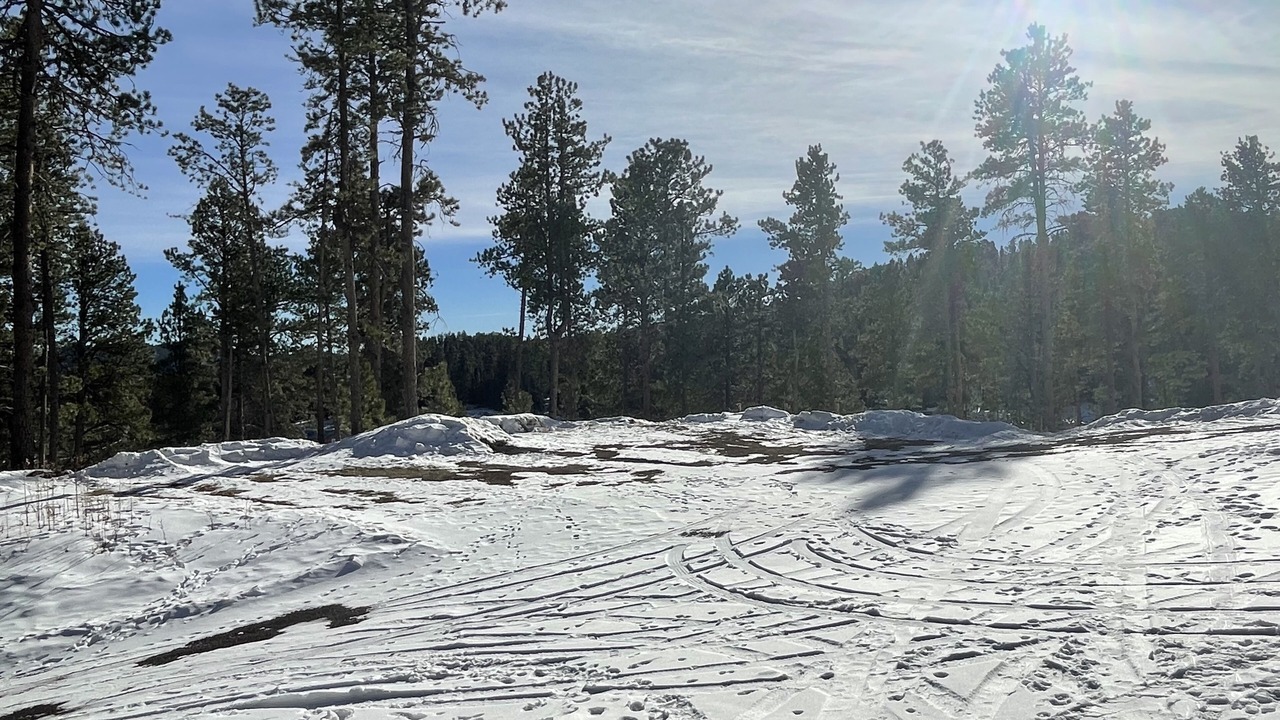 Photo of Outdoor in Lead