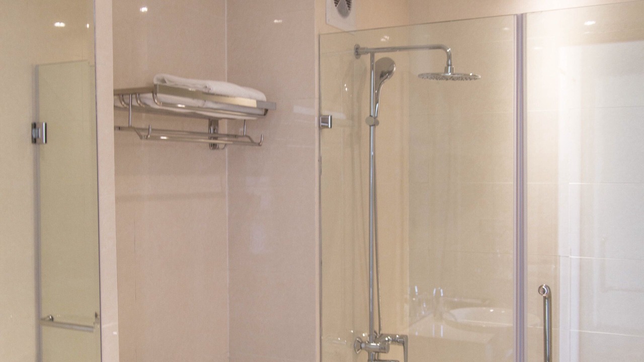 Photo of Bathroom in Ha Long