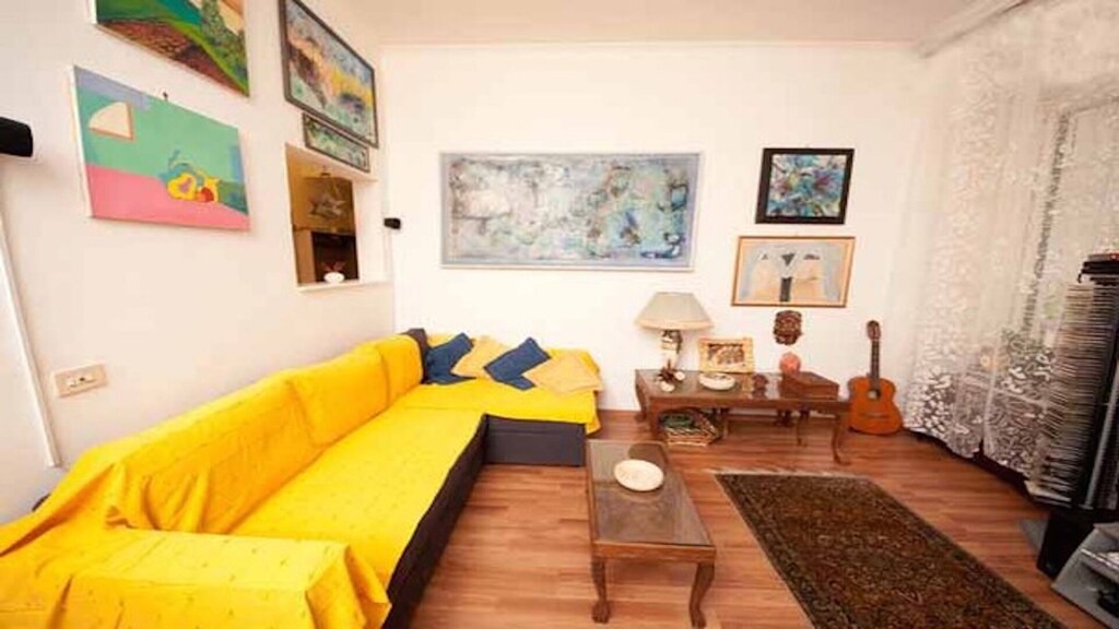 Photo of Livingroom in Esquilino
