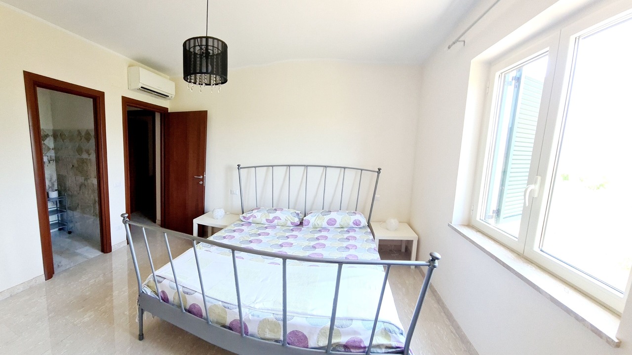 Photo of Bedroom in Atina