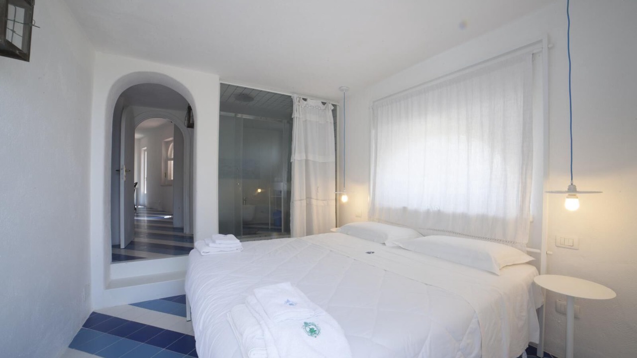 Photo of Bedroom in Forio