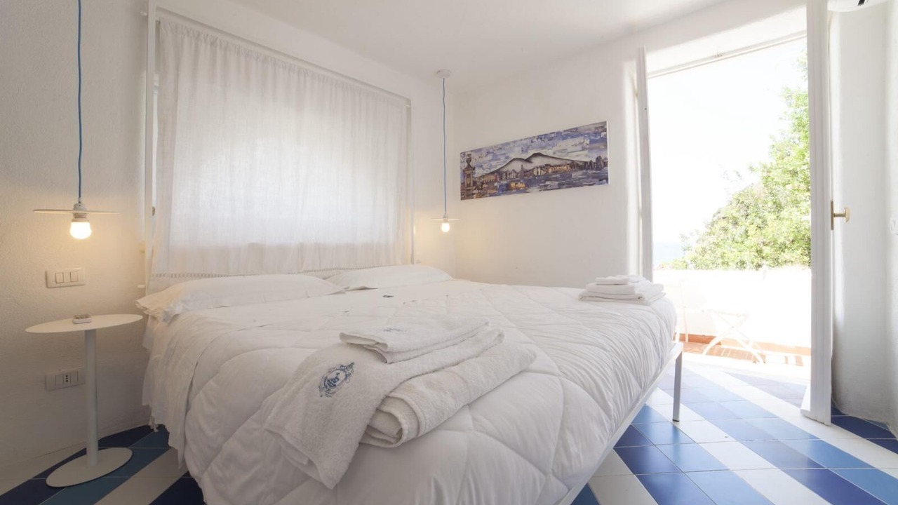 Photo of Bedroom in Forio