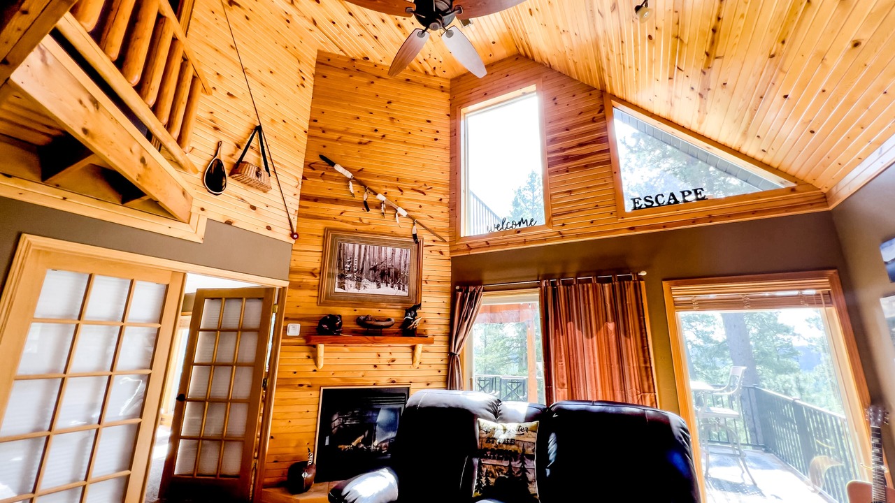 Photo of Bedroom in Lead