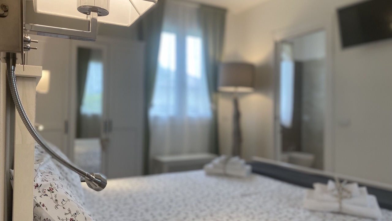 Photo of Bedroom in Colà Di Lazise