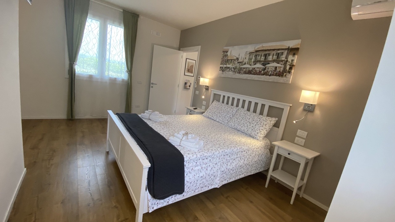 Photo of Bedroom in Colà Di Lazise