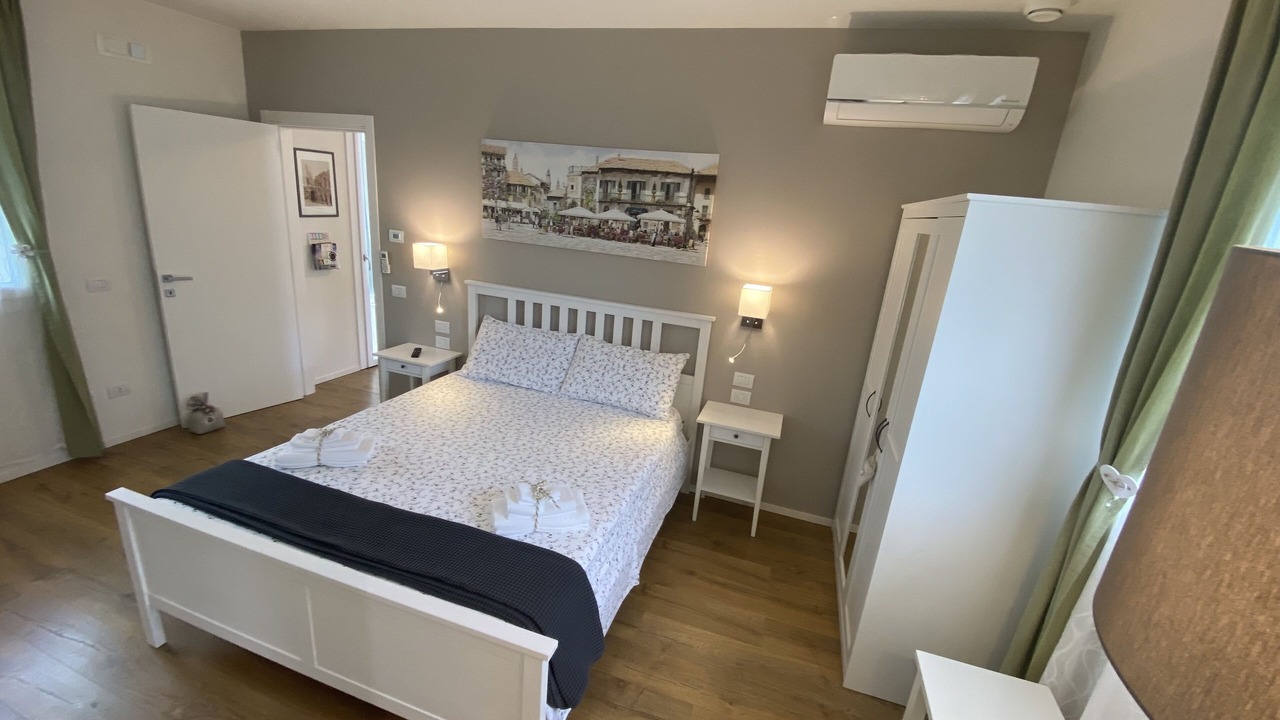 Photo of Bedroom in Colà Di Lazise