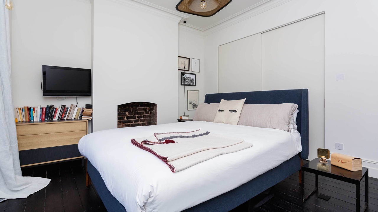 Photo of Bedroom in Brondesbury Park
