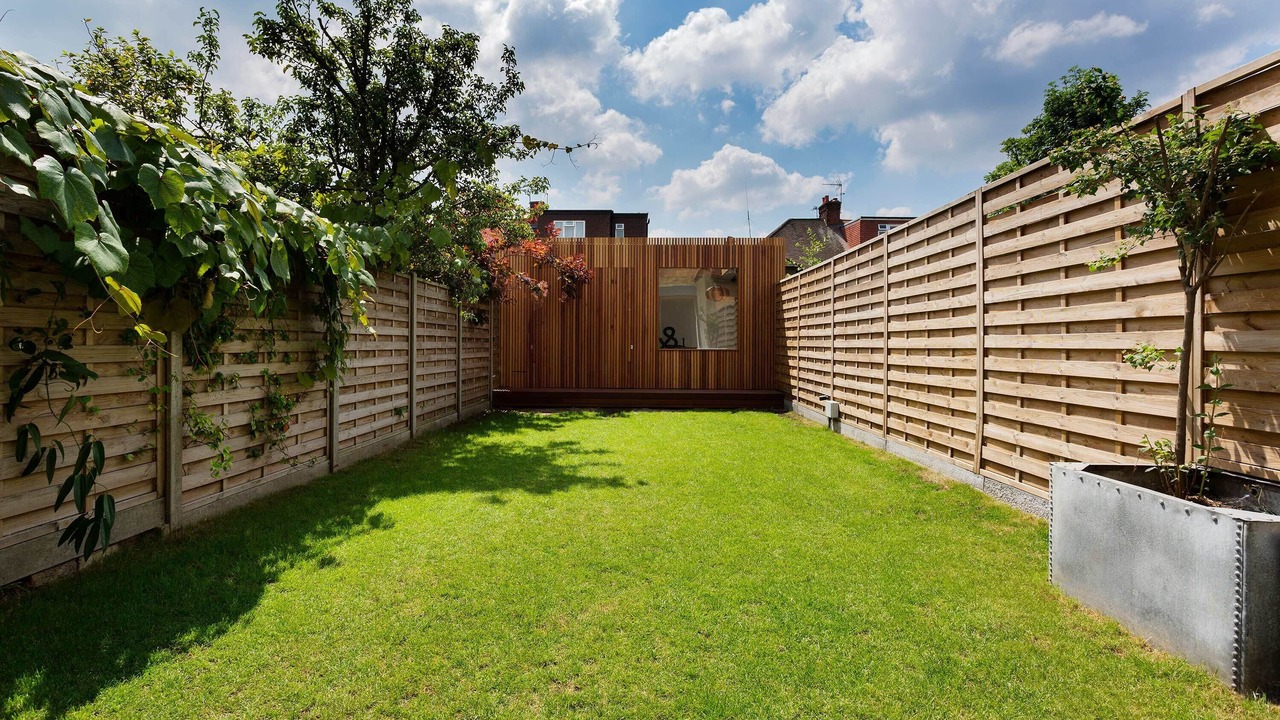 Photo of Outdoor in Brondesbury Park
