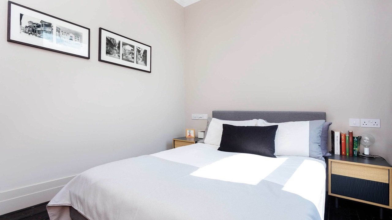 Photo of Bedroom in Brondesbury Park