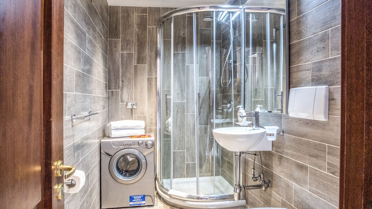Photo of Bathroom in Sorrento City Centre