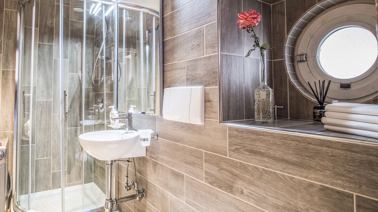 Photo of Bathroom in Sorrento City Centre