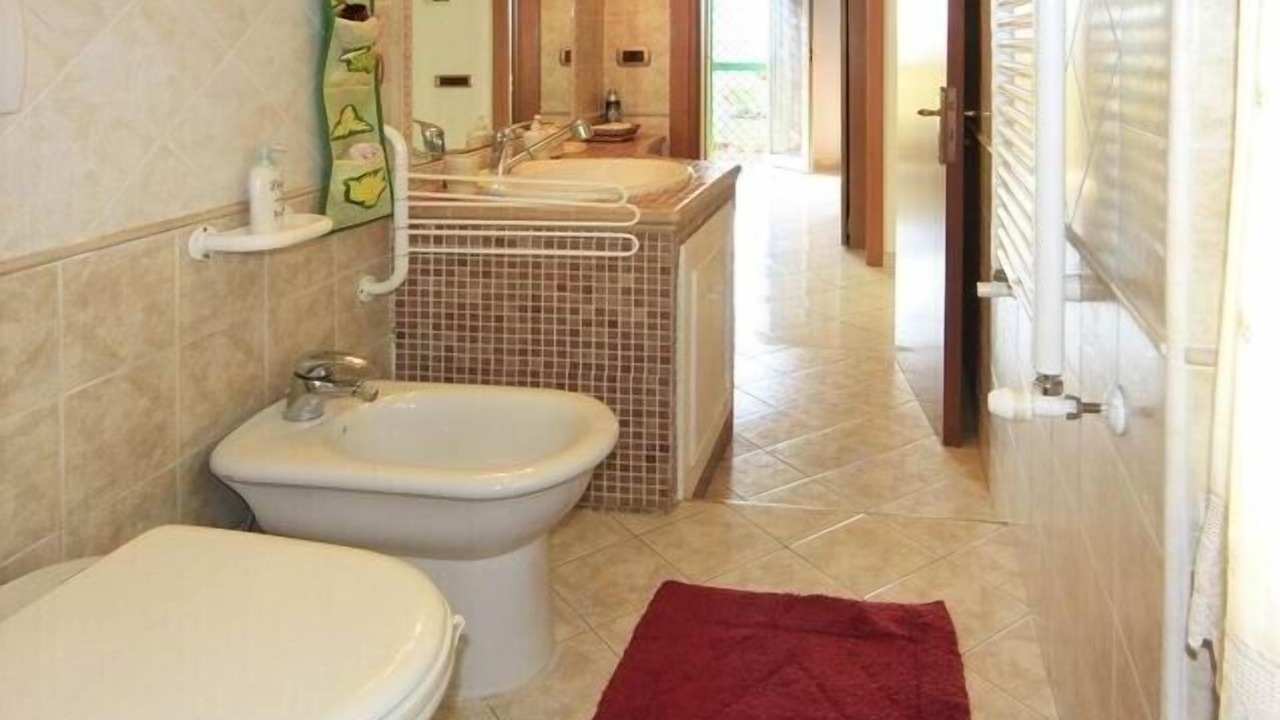 Photo of Bathroom in Quartiere XXXIII Lido di Ostia Ponente