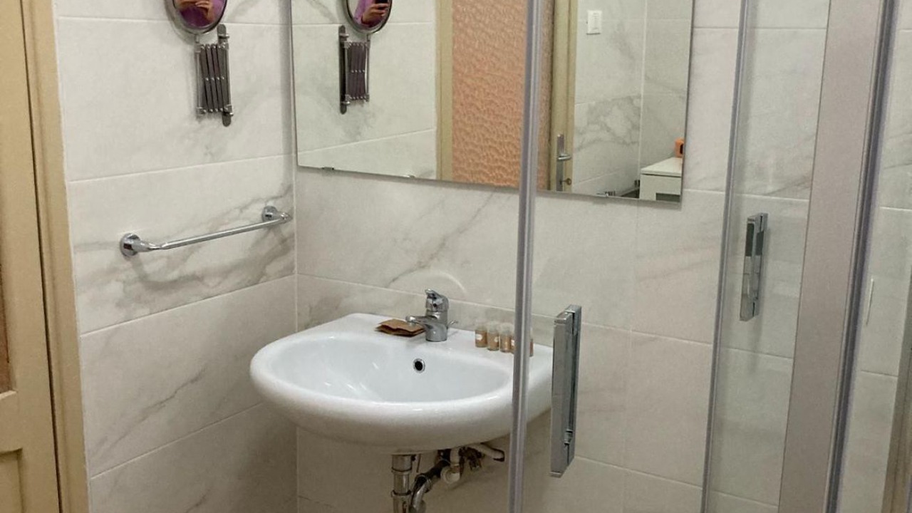 Photo of Bathroom in Rione VI Parione