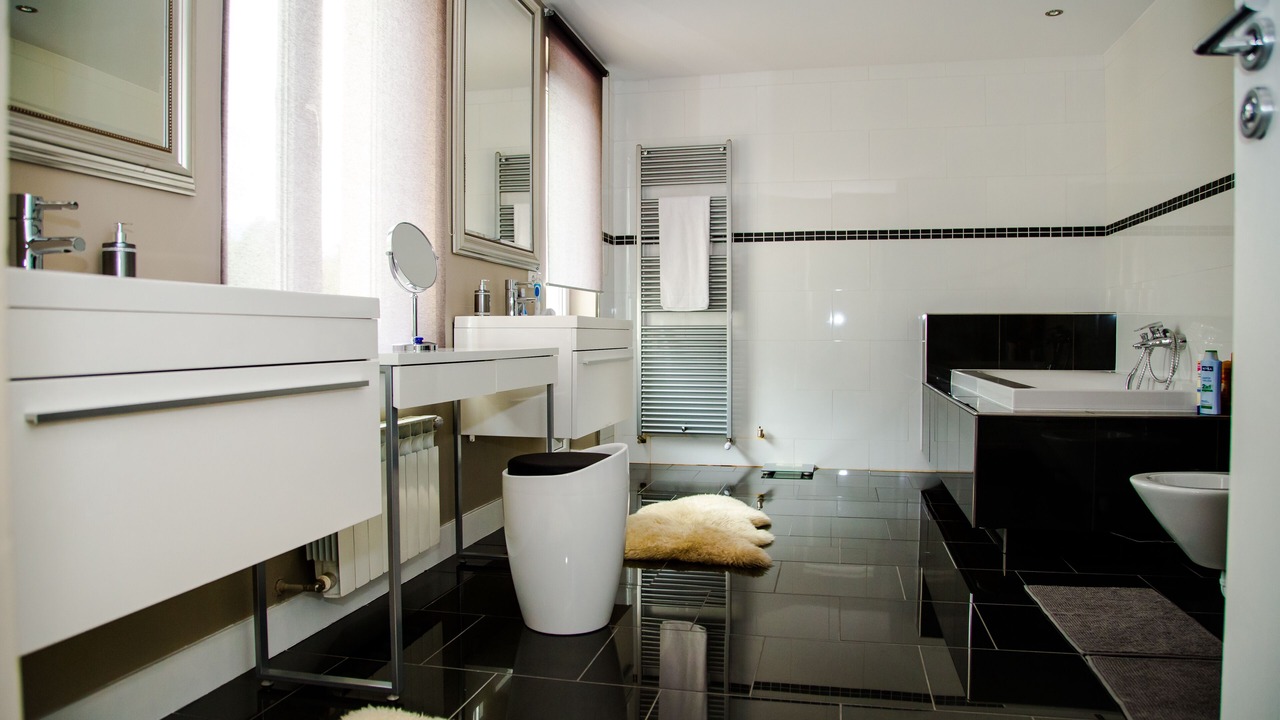 Photo of Bathroom in Vulcan