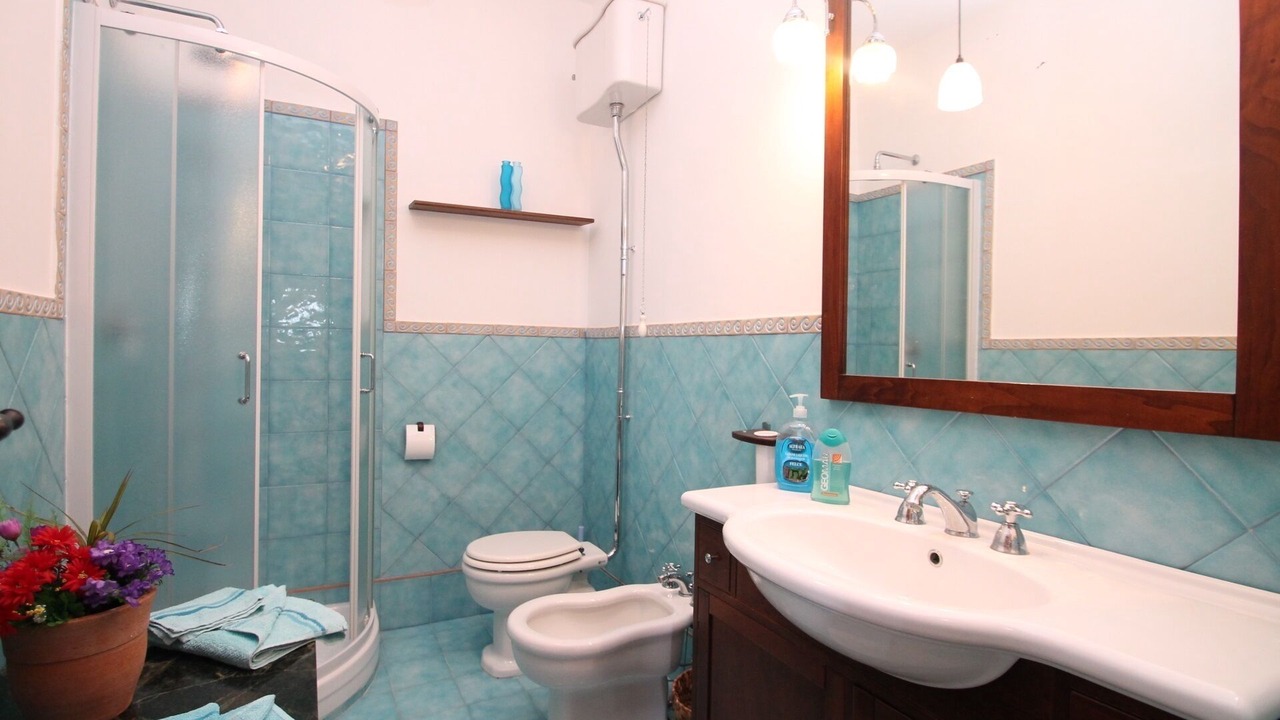Photo of Bathroom in Alani