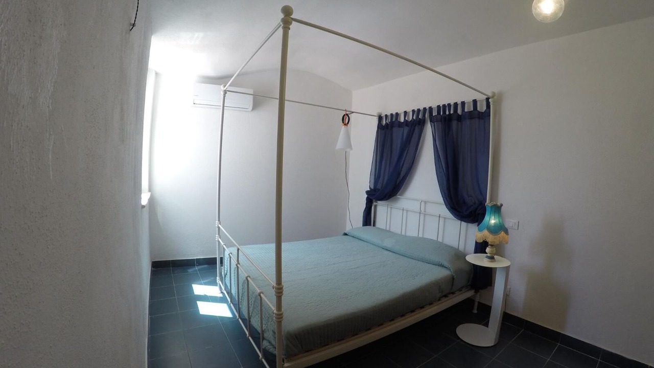 Photo of Bedroom in Forio