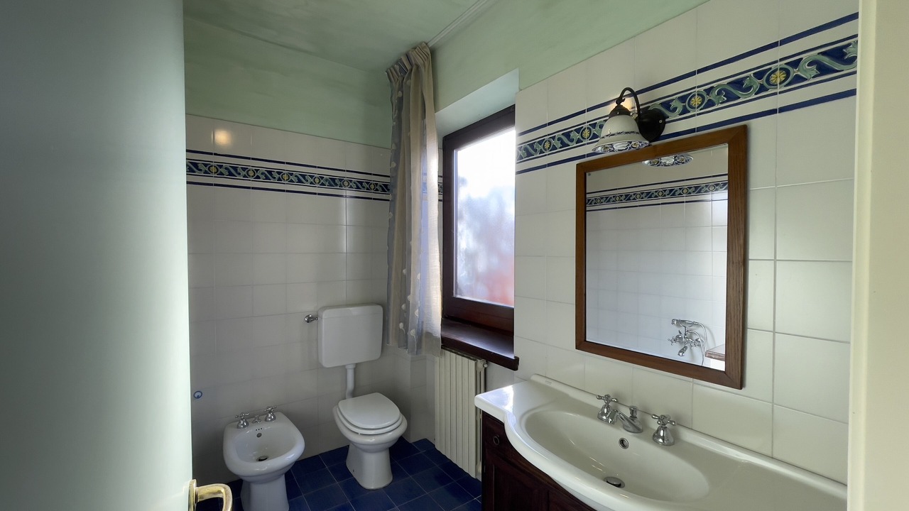 Photo of Bathroom in Castilenti