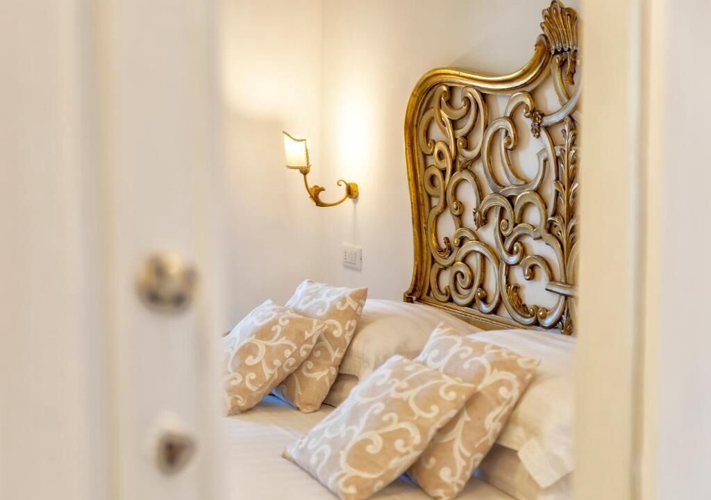 Photo of Bedroom in Forio