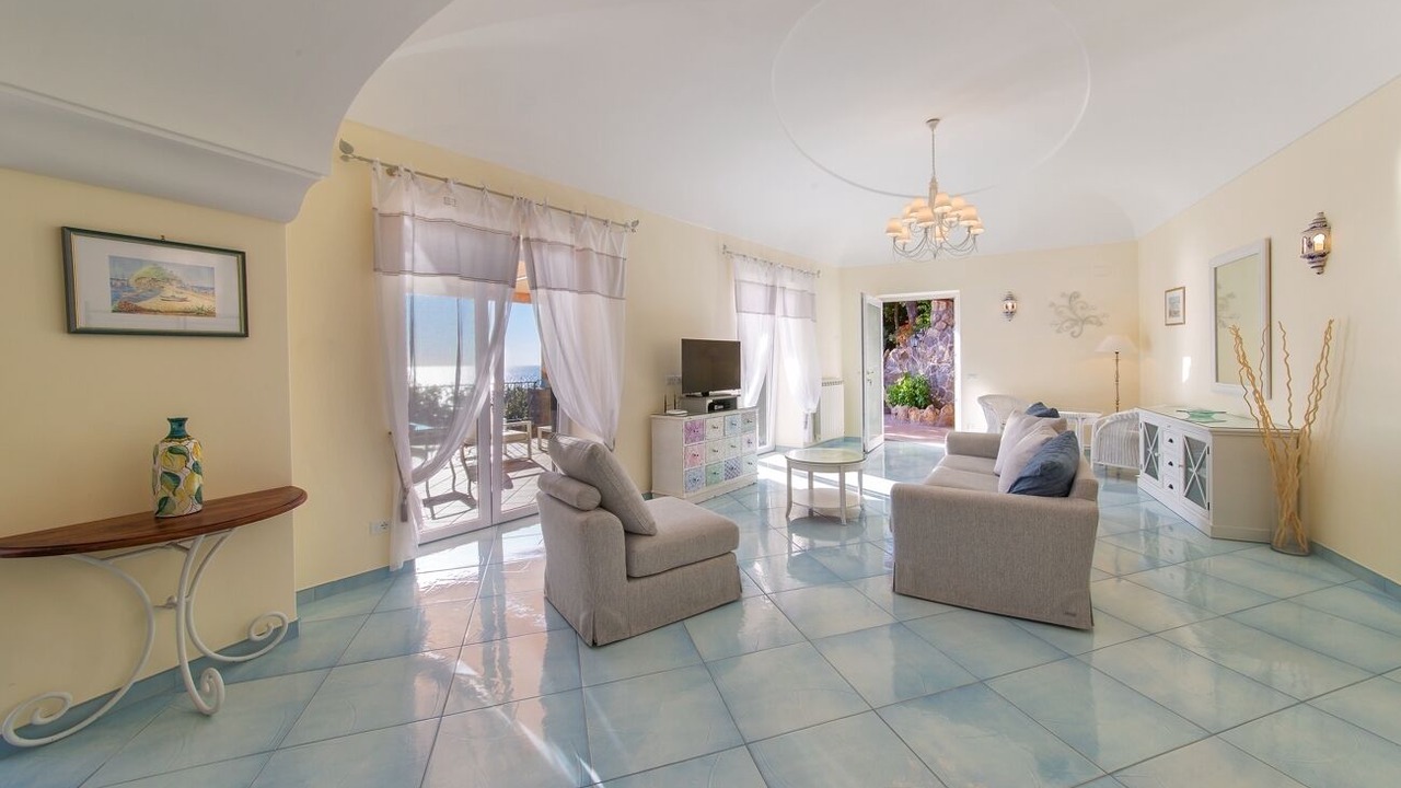 Photo of Livingroom in Forio