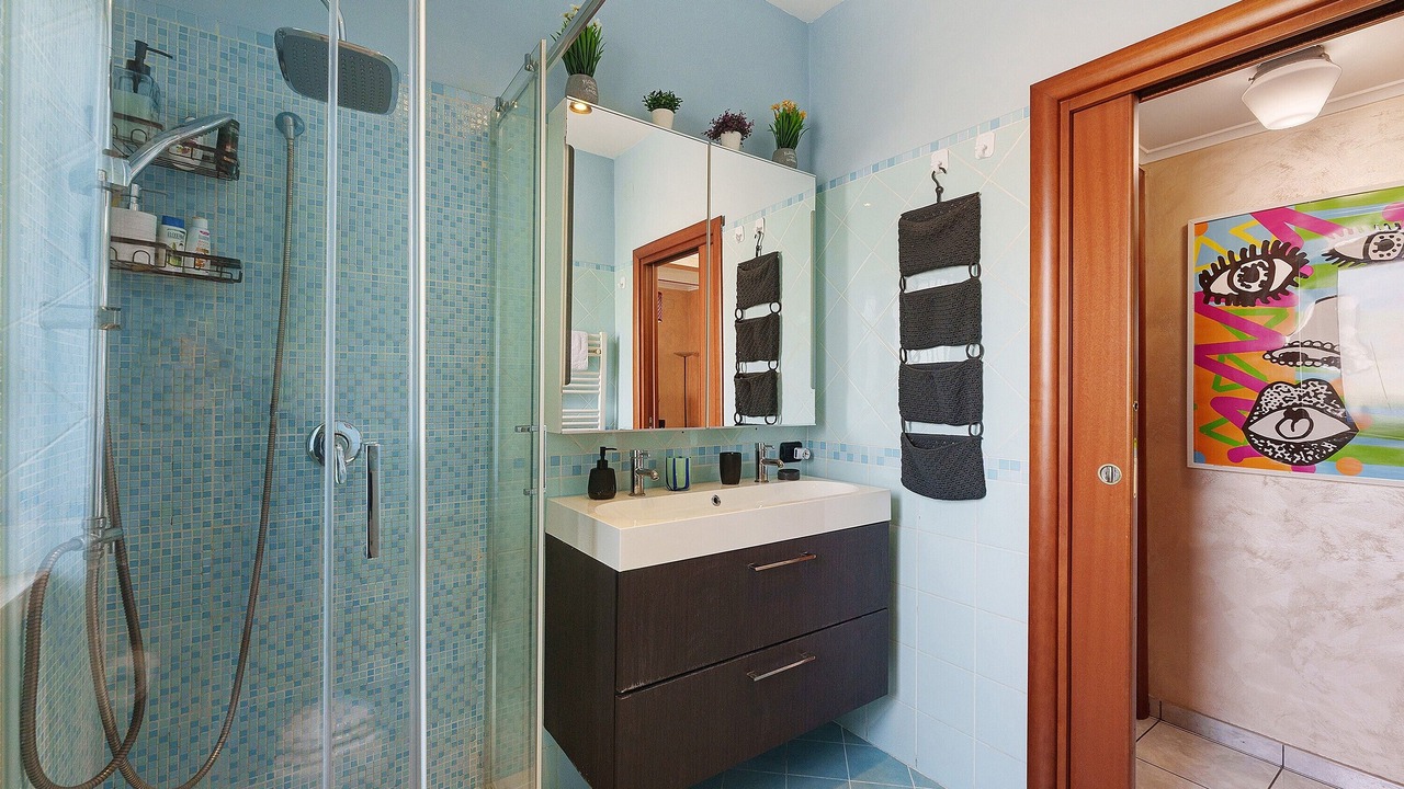 Photo of Bathroom in Fuorigrotta