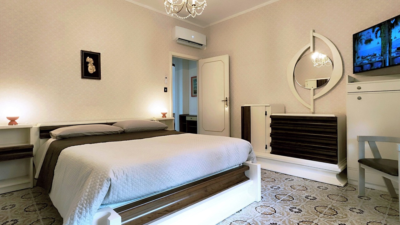 Photo of Bedroom in Laura