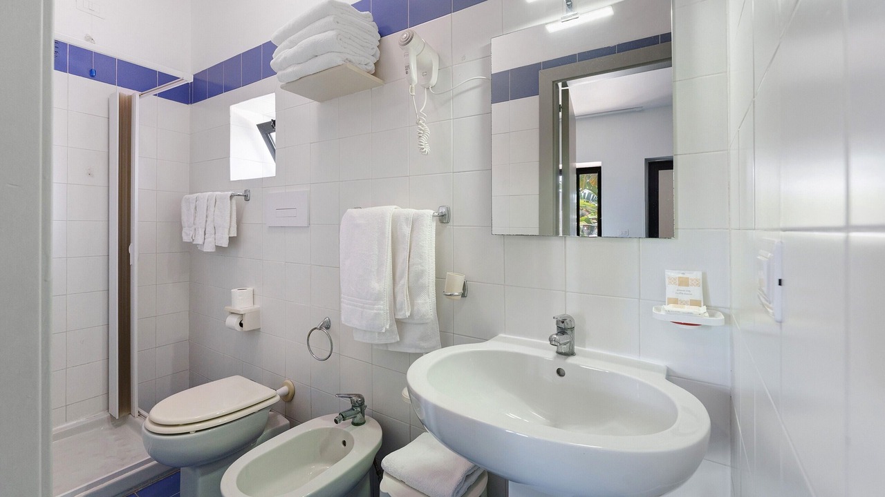 Photo of Bathroom in Laura
