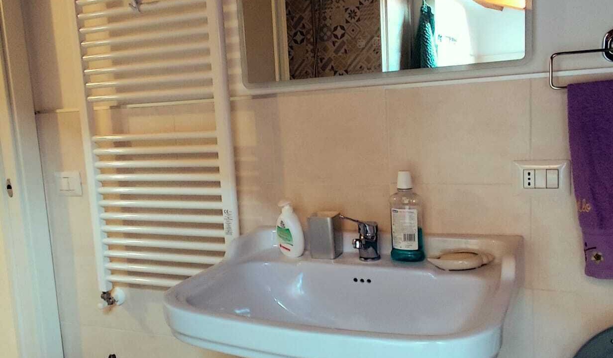 Photo of Bathroom in Sapri