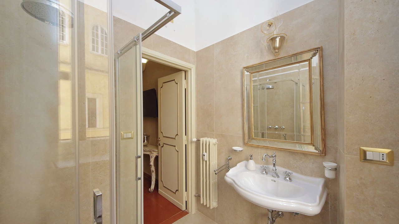 Photo of Bathroom in Rione VII Regola