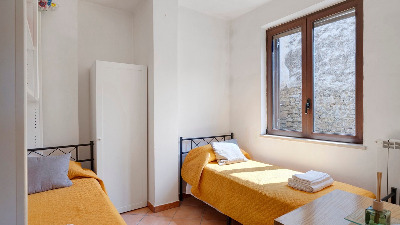 Photo of Bedroom in Laureana Cilento