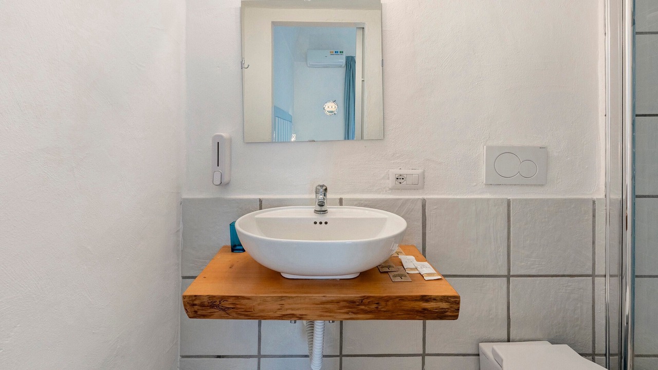 Photo of Bathroom in Meta