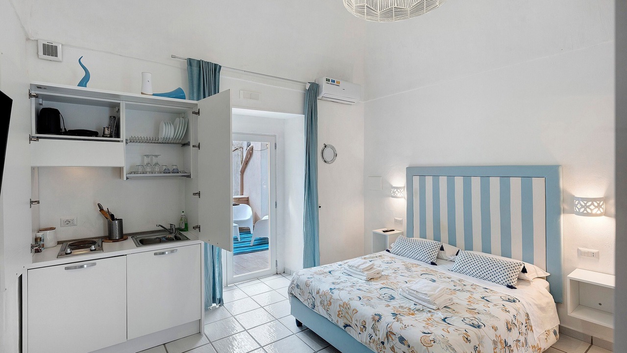 Photo of Bedroom in Meta
