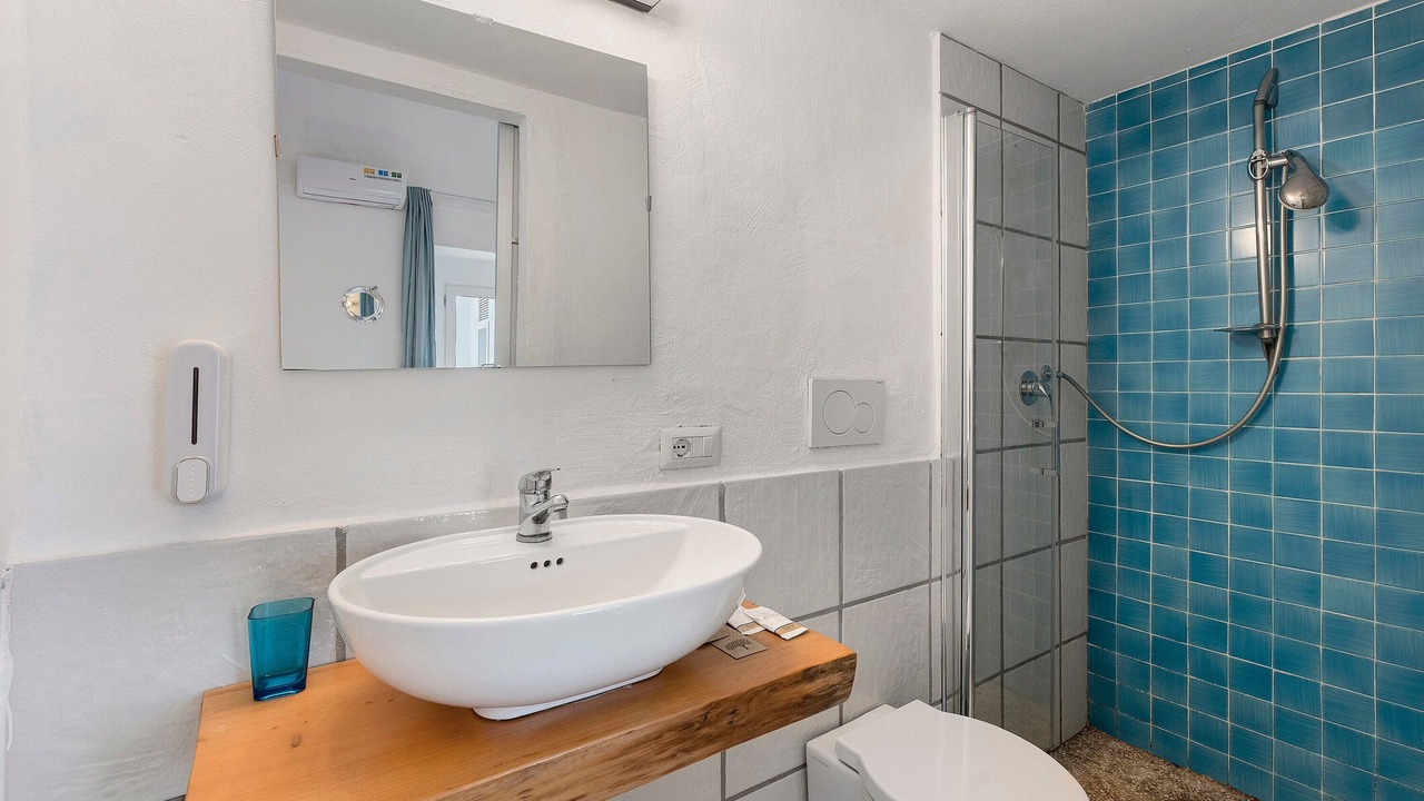 Photo of Bathroom in Meta