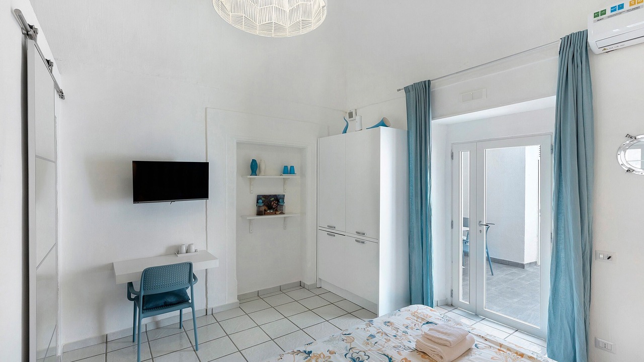 Photo of Bedroom in Meta