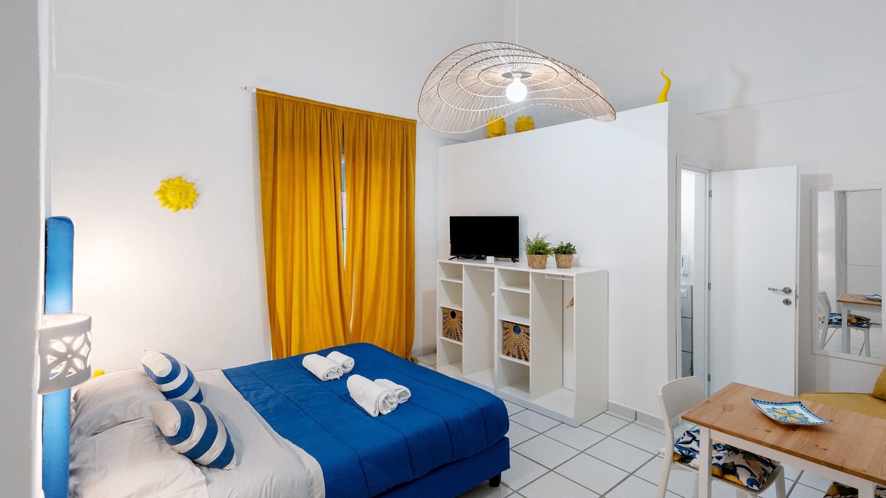 Photo of Bedroom in Meta