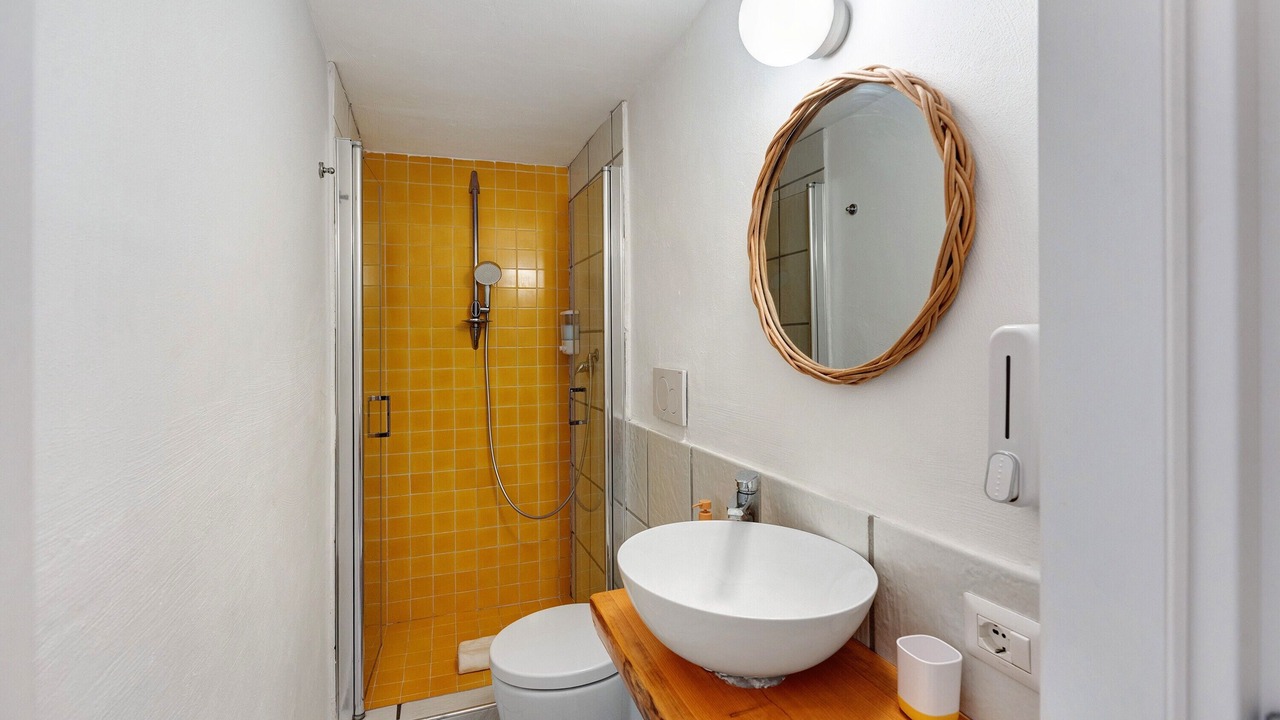 Photo of Bathroom in Meta