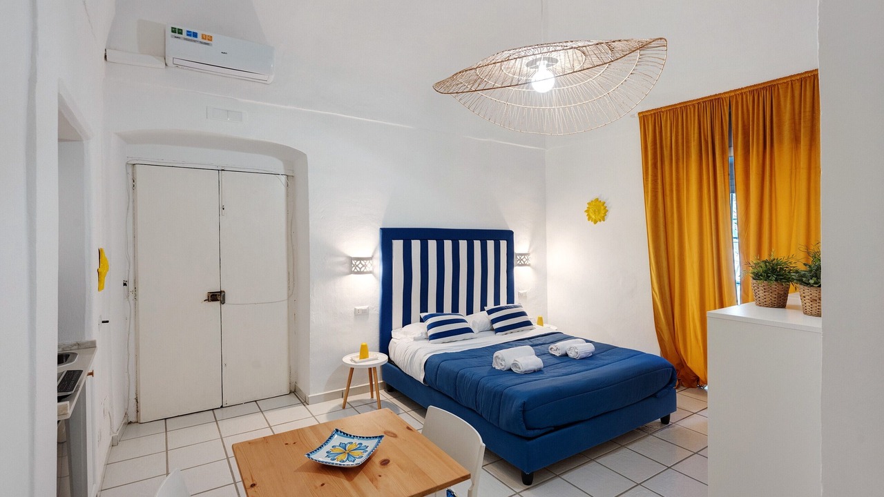Photo of Bedroom in Meta
