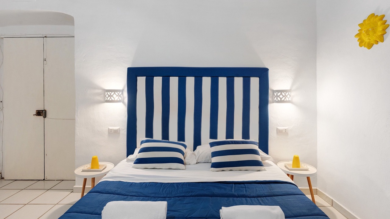 Photo of Bedroom in Meta