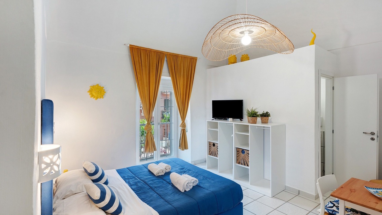 Photo of Bedroom in Meta