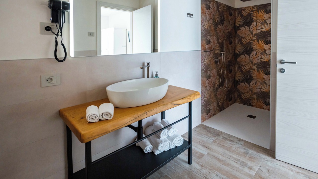 Photo of Bathroom in Sambruson