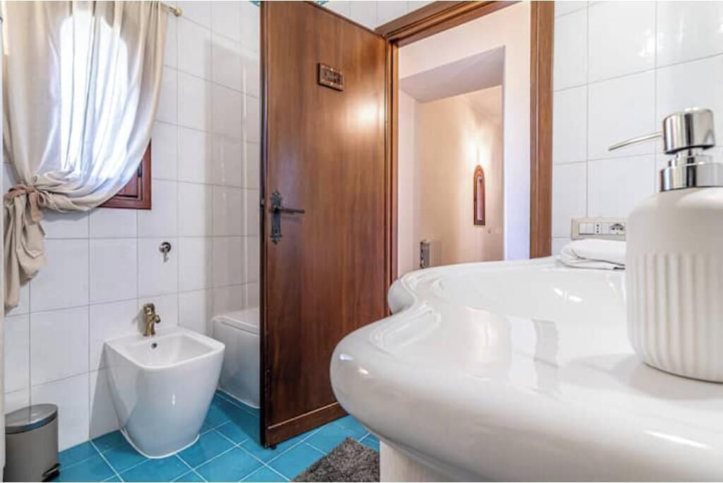 Photo of Bathroom in Tivoli