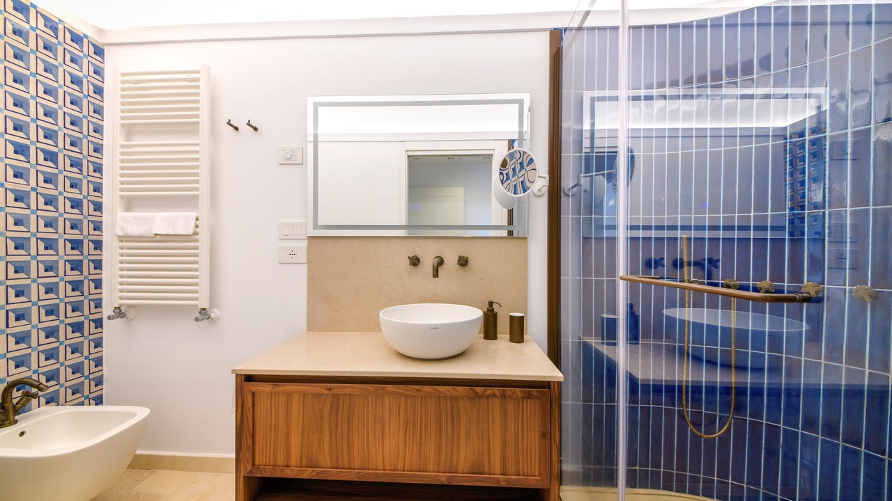 Photo of Bathroom in Forio