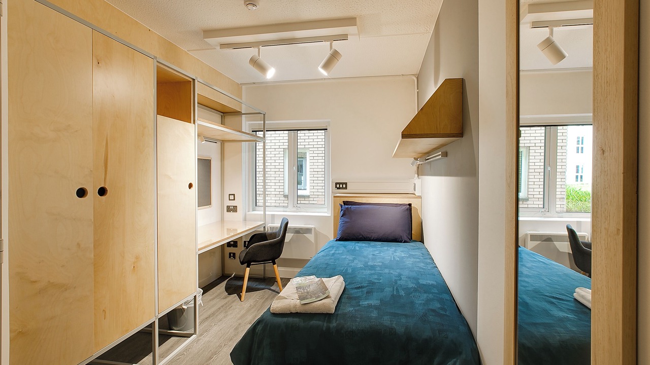 Photo of Bedroom in Brent