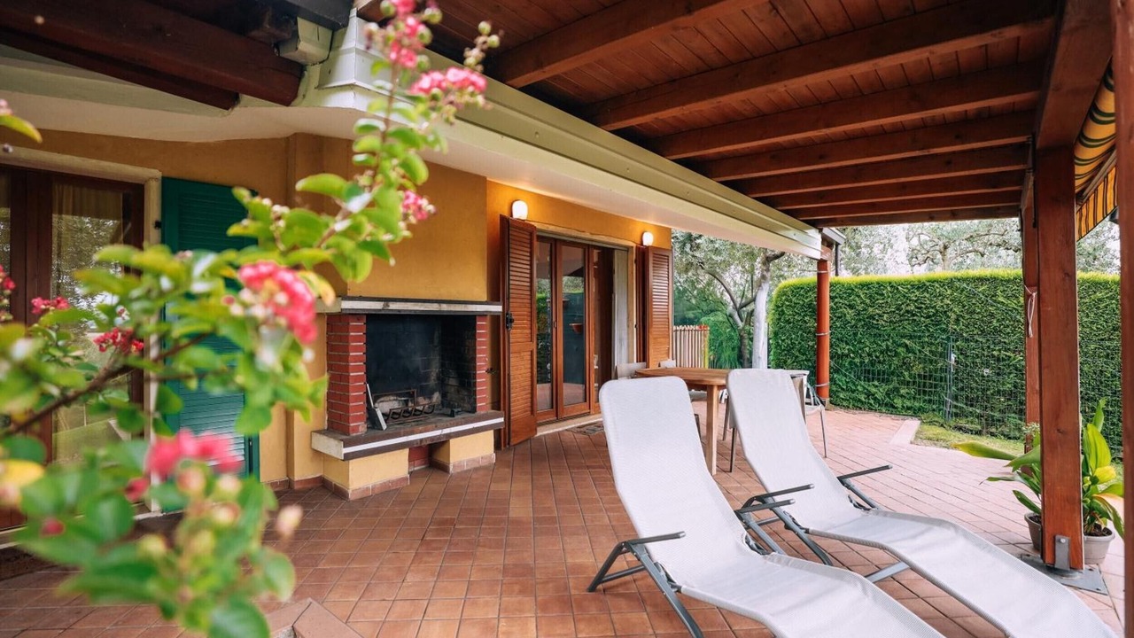 Photo of Patio Balcony in Calmasino