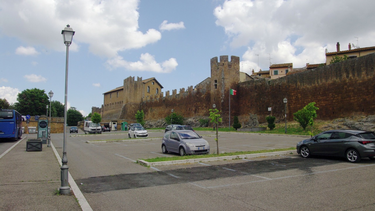 Photo of Others in Tuscania