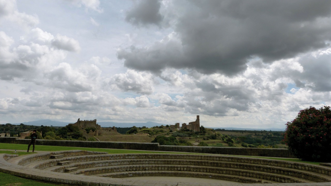 Photo of Others in Tuscania