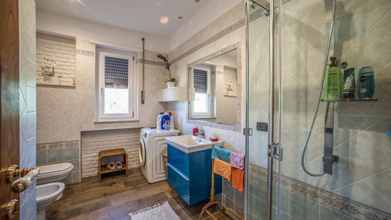 Photo of Bathroom in Marino