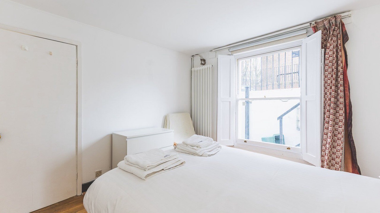 Photo of Bedroom in Angel