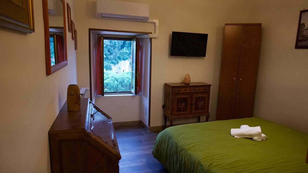 Photo of Bedroom in Sutri
